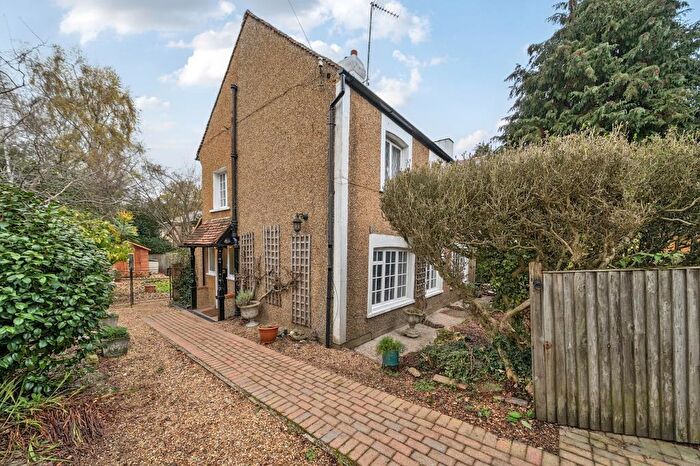 4 Bedroom Cottage For Sale In Lower Village Road, Sunninghill, Ascot, SL5
