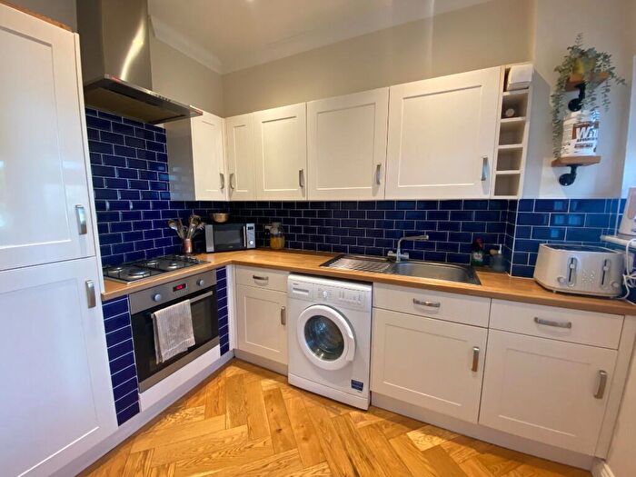 1 Bedroom Flat To Rent In Carlisle Road, Eastbourne, East Sussex, BN20