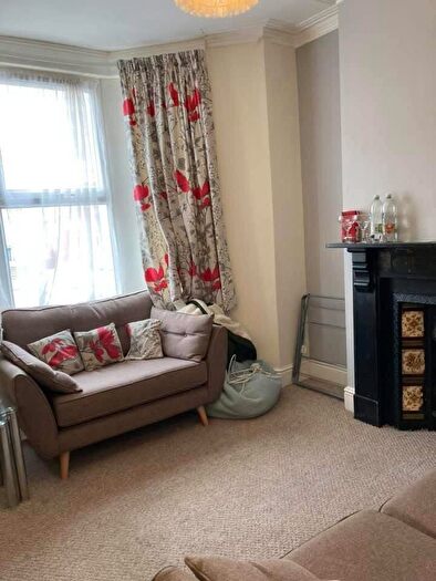 3 Bedroom House To Rent In Malefant Street, Cathays, Cardiff, CF24