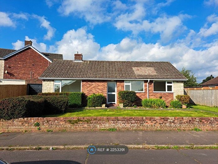 3 Bedroom Bungalow To Rent In High Lea, Yeovil, BA21