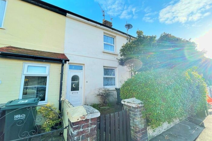 2 Bedroom Property To Rent In Ashford Square, Eastbourne BN21