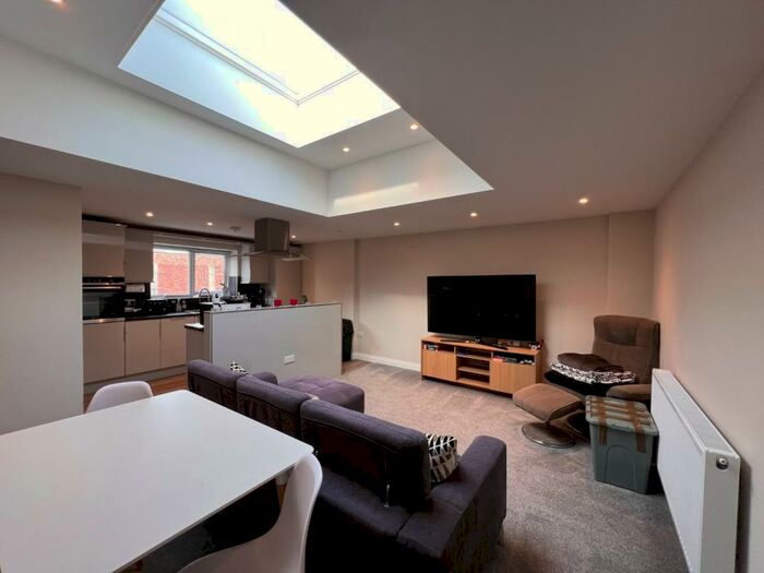 1 Bedroom Apartment To Rent In London Street, Southport, Merseyside, PR9