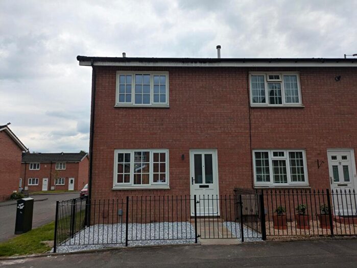 2 Bedroom End Of Terrace House To Rent In Kirkmichael Avenue, Glasgow, G11