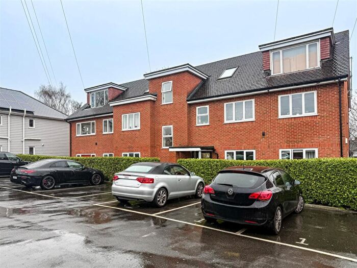 2 Bedroom Flat To Rent In Haweswater Court, Southampton, SO16