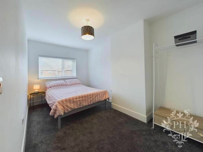 3 Bedroom Semi-Detached House For Sale In Lucerne Road, Redcar, TS10