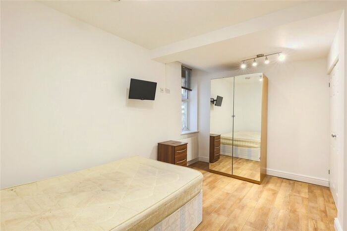 Studio To Rent In Hilldrop Road, Holloway, London, N7