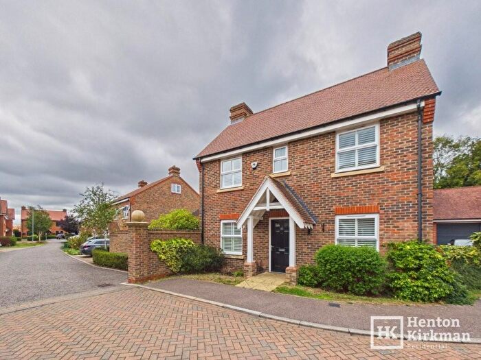 4 Bedroom Detached House For Sale In Bell Hill Close, Great Burstead, Billericay, Essex, CM12