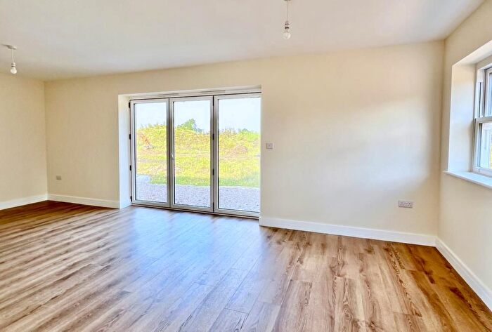 2 Bedroom Bungalow For Sale In Stuckton, Fordingbridge, SP6