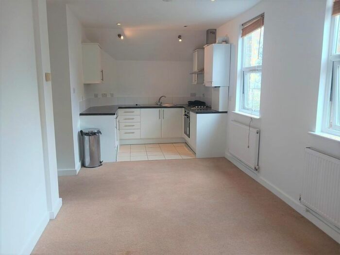1 Bedroom Flat To Rent In Belmont Road, Uxbridge, UB8
