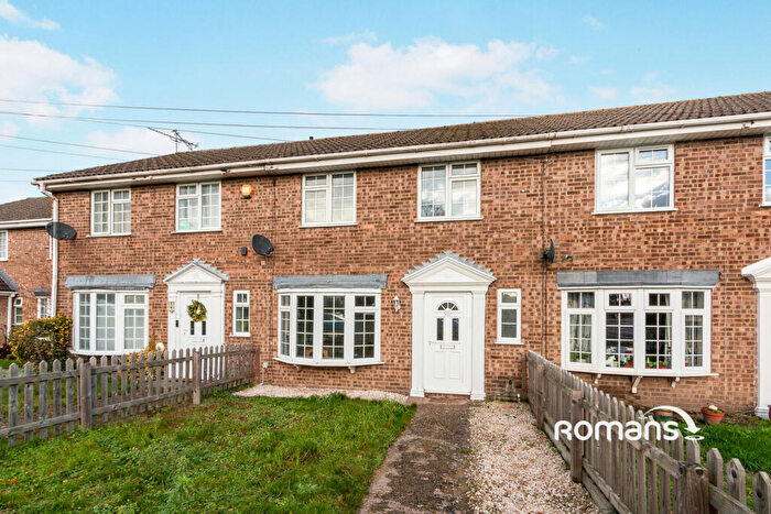 3 Bedroom Terraced House To Rent In Hawley Road, Blackwater, Camberley, GU17