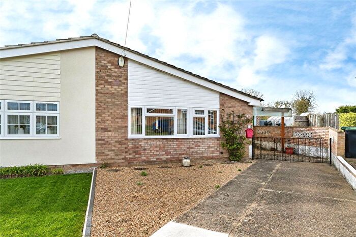 2 Bedroom Bungalow For Sale In Glebe Way, Haddenham, Ely, Cambridgeshire, CB6