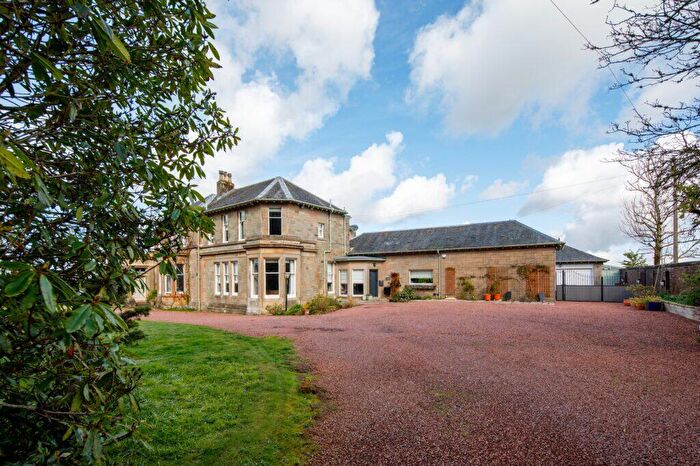 3 Bedroom House For Sale In East Birkwood, Waterfoot Road, Thorntonhall, G74