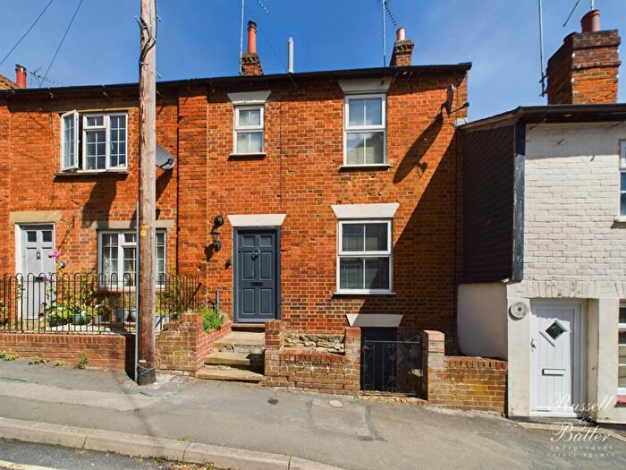 3 Bedroom Terraced House For Sale In Elm Street, Buckingham, MK18
