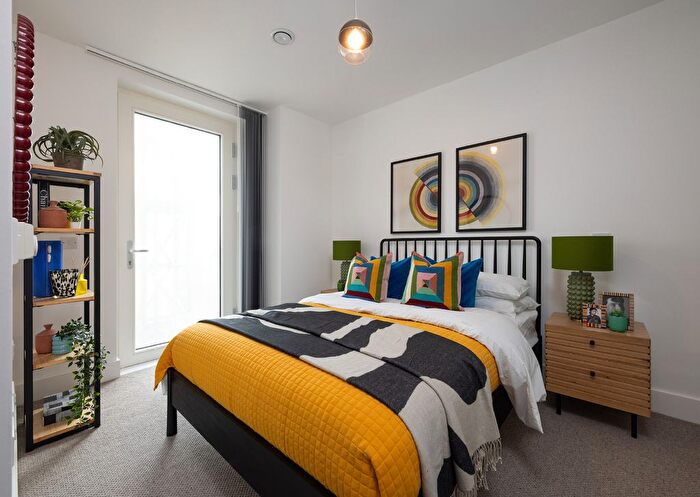 1 Bedroom Studio To Rent In Upper East, Bromley By Bow, E3