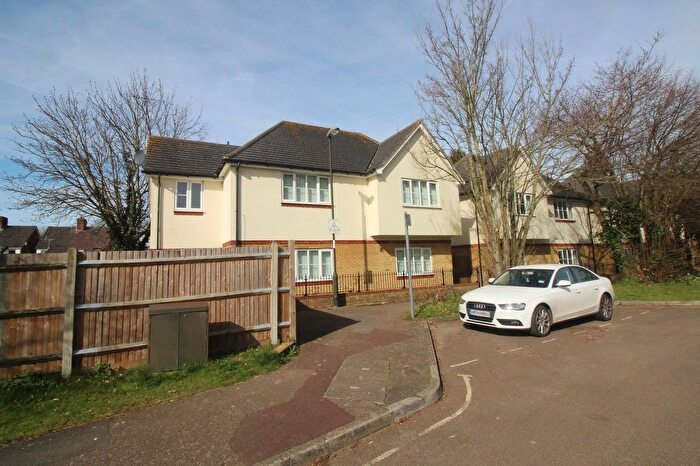 2 Bedroom Flat To Rent In Southgate, Crawley, West Sussex., RH10