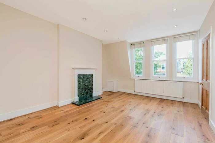 1 Bedroom Flat To Rent In Crookham Road, Parsons Green, London, SW6
