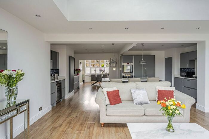 4 Bedroom Semi-Detached House For Sale In Panfield Lane, Braintree, CM7