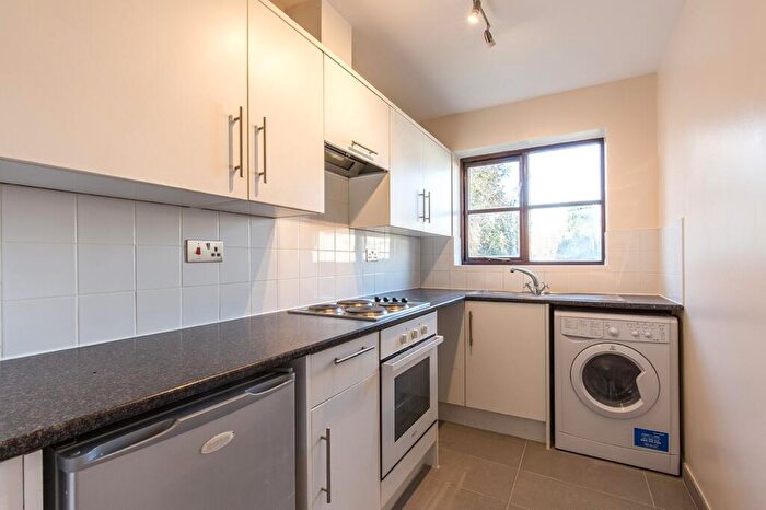 1 Bedroom Flat To Rent In Rudsworth Close, SL3