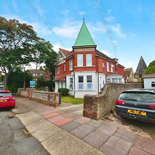 1 Bedroom Flat To Rent In Reigate Road, Worthing, Worthing, BN11