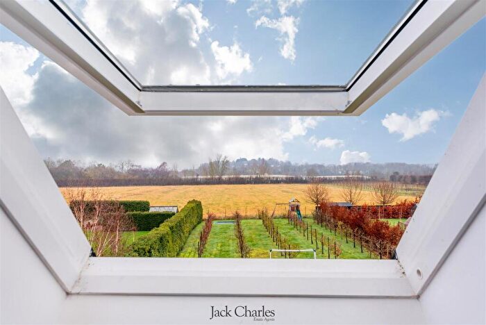 5 Bedroom Link Detached House For Sale In Franklin Kidd Lane, Ditton, Aylesford, ME20