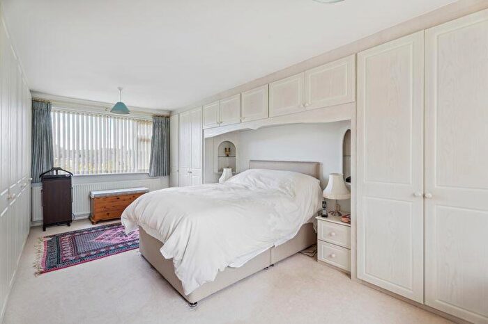 3 Bedroom Detached House For Sale In Common Road, Great Kingshill, HP15