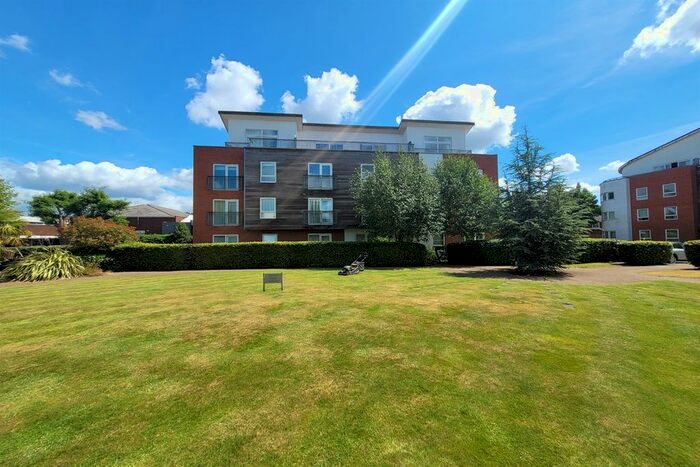 2 Bedroom Flat To Rent In Romana Square, Timperley, Altrincham, WA14
