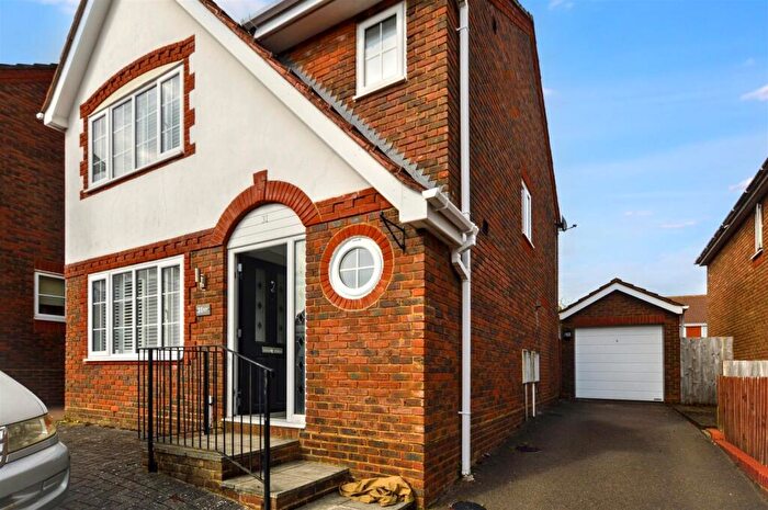 3 Bedroom Detached House To Rent In Beaulieu Drive, Stone Cross, Pevensey, BN24