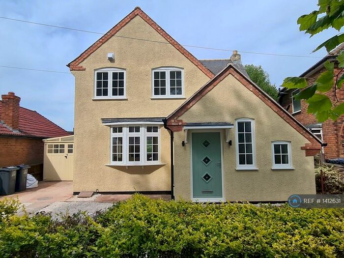 3 Bedroom Detached House To Rent In Hawkesley Crescent, Birmingham, B31