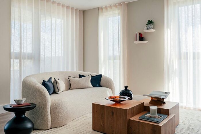 1 Bedroom Flat For Sale In North Kensington Gate, -A Scrubs Lane, NW10