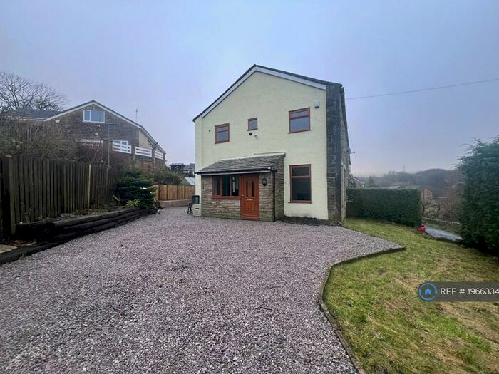 2 Bedroom End Of Terrace House To Rent In Weir Lane, Bacup, OL13