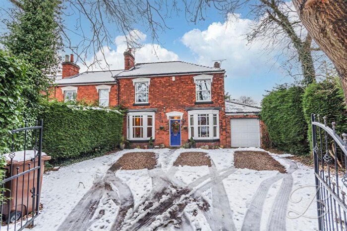 3 Bedroom End Of Terrace House For Sale In Nottingham Road, Mansfield, NG18