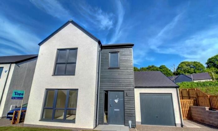 4 Bedroom Detached House To Rent In Hazelwood Drive, Forfar, DD8