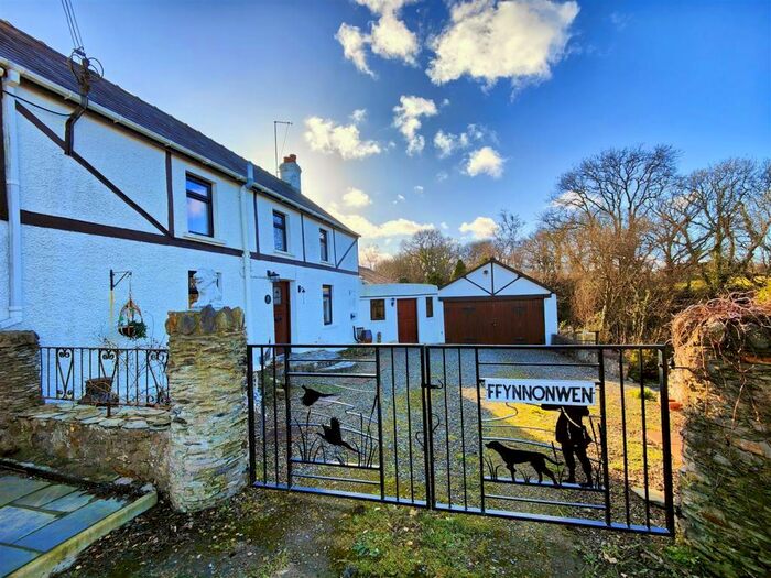 3 Bedroom Semi-Detached House For Sale In Dinas Cross, Newport, SA42