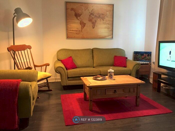 4 Bedroom Flat To Rent In Carteret House, London W12