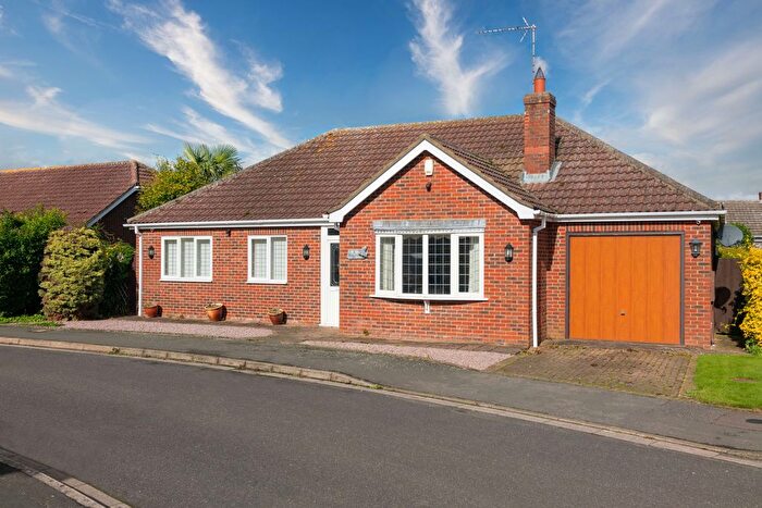 3 Bedroom Bungalow For Sale In Golden Harvest Way, Spalding, Lincolnshire, PE12