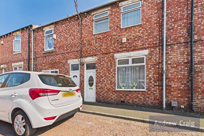 3 Bedroom Terraced House For Sale In Queen Street, Birtley, DH3