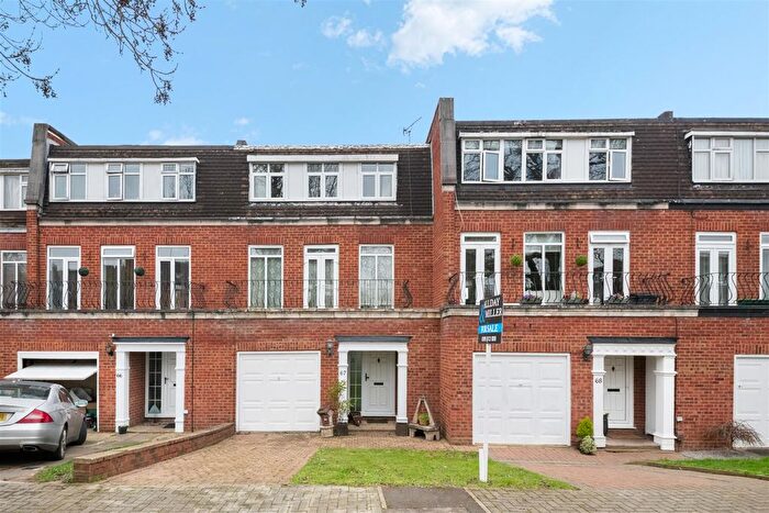 4 Bedroom Terraced House For Sale In Azalea Walk, Pinner, HA5