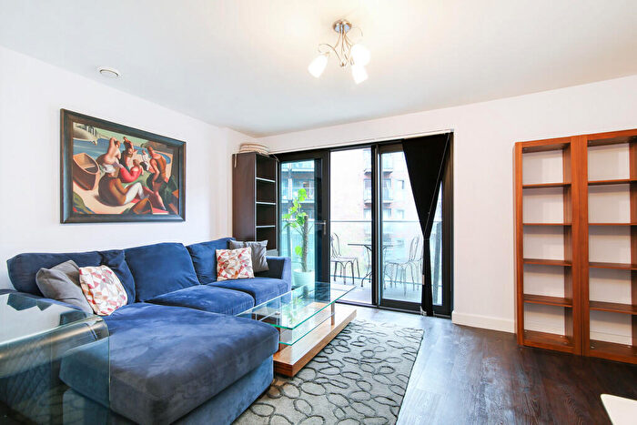 1 Bedroom Apartment To Rent In Montreal House, Maple Quays, SE16