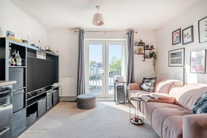 1 Bedroom Flat For Sale In Cambrai Close, Portsmouth, PO3