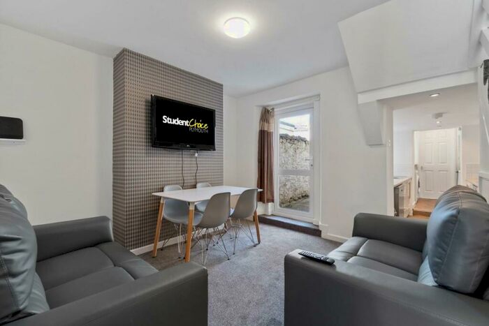 4 Bedroom Terraced House To Rent In West Hill Road, Plymouth, Devon, PL4