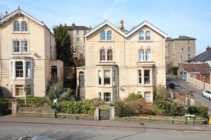 2 Bedroom Flat To Rent In Cotham Brow - Cotham, BS6