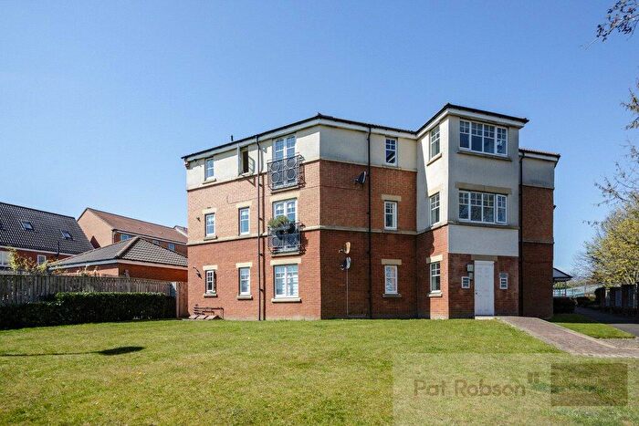 2 Bedroom Apartment To Rent In Redgrave Close, St James Village, Gateshead, NE8