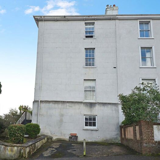 1 Bedroom Apartment For Sale In Friars Walk, Exeter, EX2