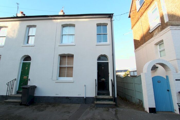 2 Bedroom Flat To Rent In Liverpool Road, Walmer, CT14