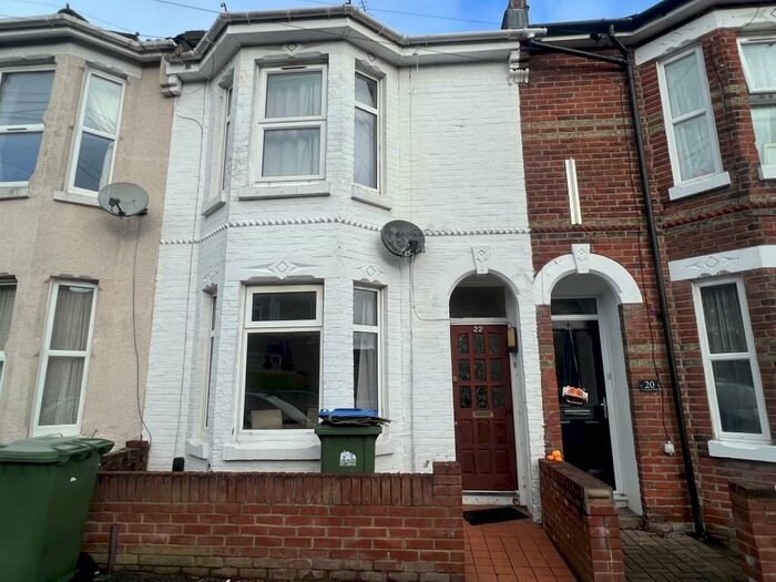 4 Bedroom House To Rent In Livingstone Road, SO14