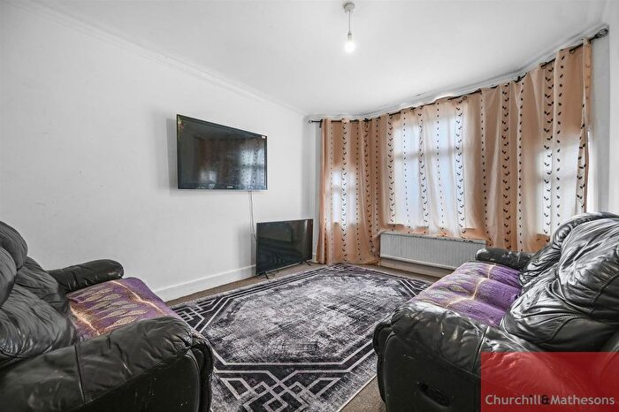4 Bedroom Detached House For Sale In Tavistock Road, London, NW10