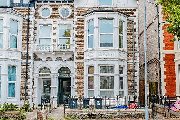 2 Bedroom Flat For Sale In Connaught Road, Roath, Cardiff, CF24