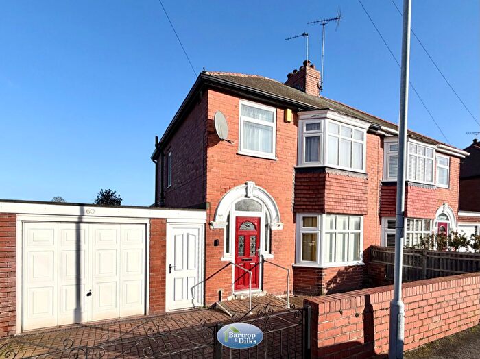 3 Bedroom Semi-Detached House For Sale In Mount Avenue, Worksop, S81