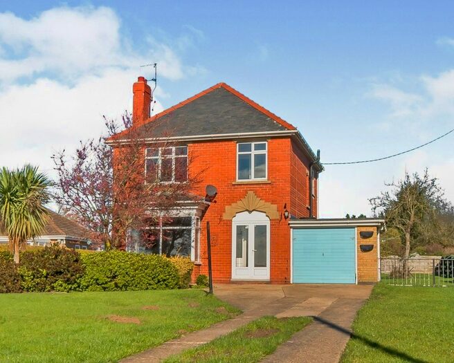 3 Bedroom Detached House For Sale In Spilsby Road, Halton Holegate, Spilsby, PE23