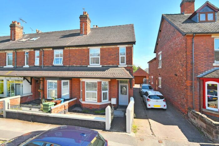 3 Bedroom End Of Terrace House To Rent In St. Leonards Avenue, Queensville, ST17